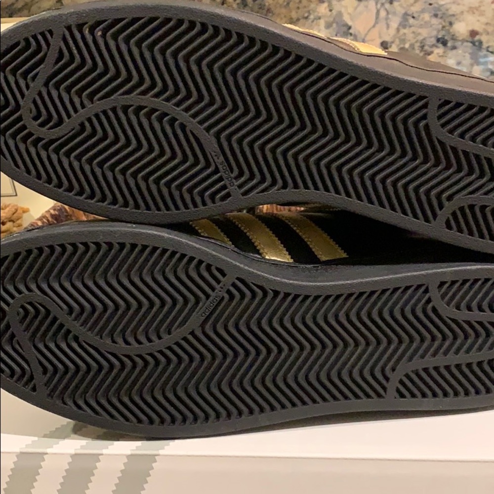 Adidas - Picture 4 of 4